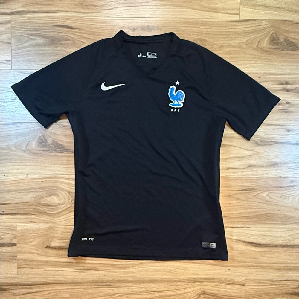 Nike Men’s Black Jersey with Blue Crest